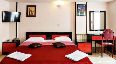 هتل هشت بهشت