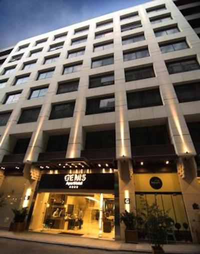 جمز هتل اپاردتل