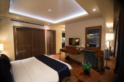 جمز هتل اپاردتل