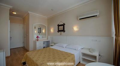 لارا ورلد هتل