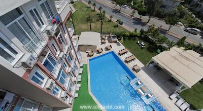 لارا ورلد هتل