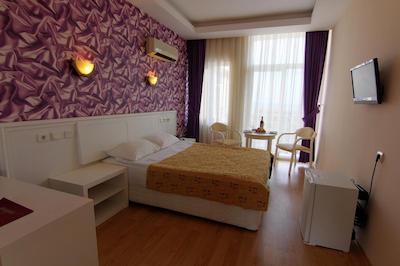 لارا ورلد هتل