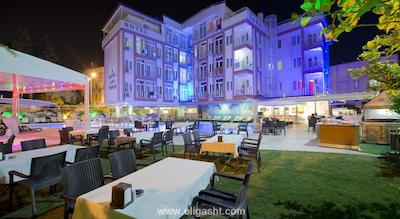 لارا ورلد هتل