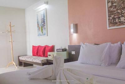 خاوسان هالیدی