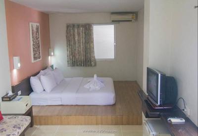 خاوسان هالیدی