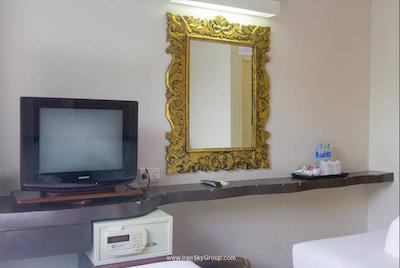 خاوسان هالیدی