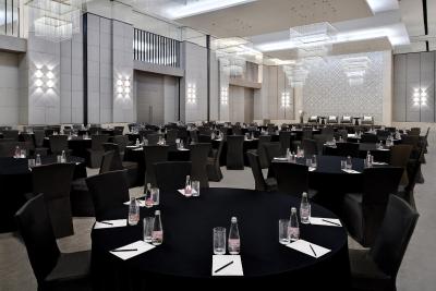 ادرس دبی مال رزیدنس