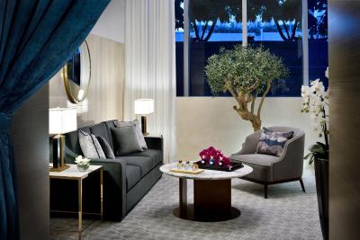 ادرس دبی مال رزیدنس