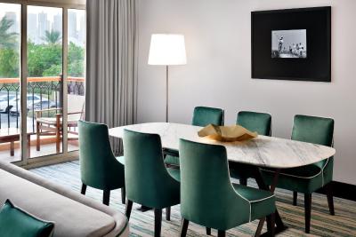 ادرس منتگومری دبی