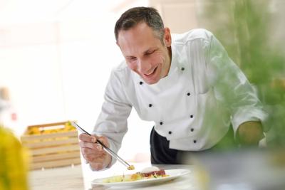 ادرس منتگومری دبی