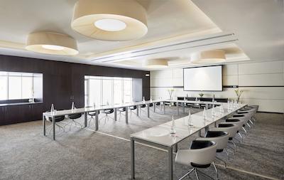 حیات پلیس دوبی-آل رقه رزیدنس