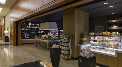 حیات ریجنسی مک کورمیک پلیس