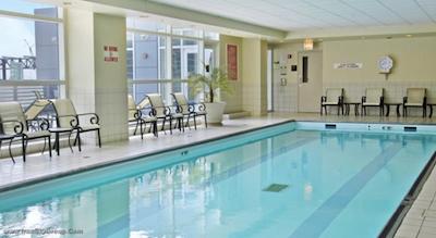 حیات ریجنسی مک کورمیک پلیس