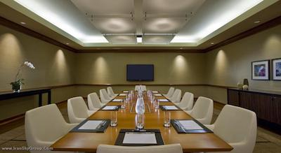 حیات ریجنسی مک کورمیک پلیس