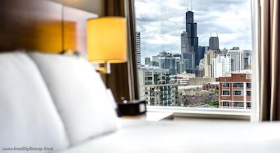 حیات ریجنسی مک کورمیک پلیس