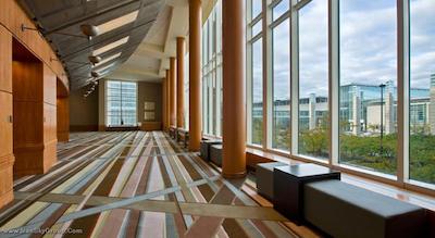 حیات ریجنسی مک کورمیک پلیس