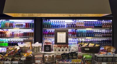 حیات ریجنسی مک کورمیک پلیس