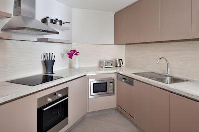 حیات ریجنسی کریک هایتس رزیدنس