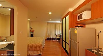 آی- رزیدنس ساتورن