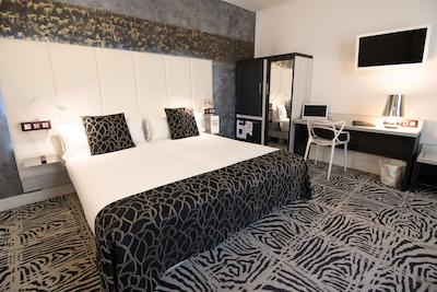 هتل پتیت پالاس ساوی آلفنسُ کسیی