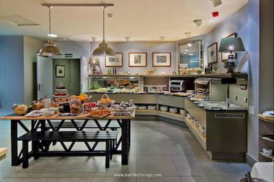 هتل پتیت پالاس ساوی آلفنسُ کسیی