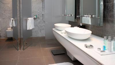 یاس وایسروی ابوظبی