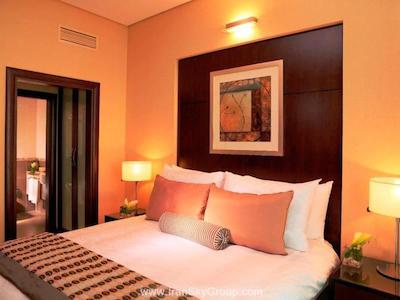 تایم اوک هتل اند سوئیت