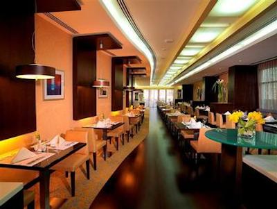 تایم اوک هتل اند سوئیت