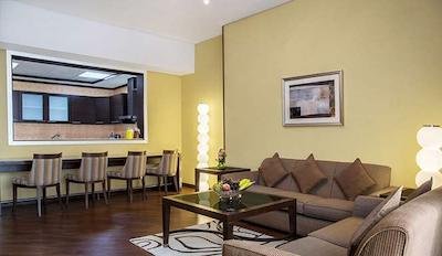 تایم اوک هتل اند سوئیت