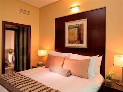 تایم اوک هتل اند سوئیت