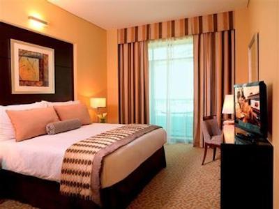 تایم اوک هتل اند سوئیت