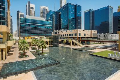 دابل تری بای هیلتون دوبی-بیزنس بی