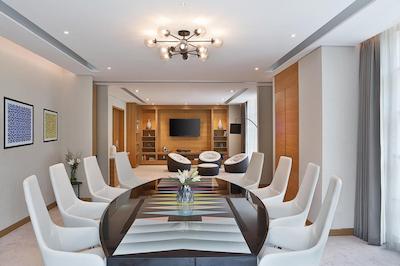 دابل تری بای هیلتون دوبی-بیزنس بی