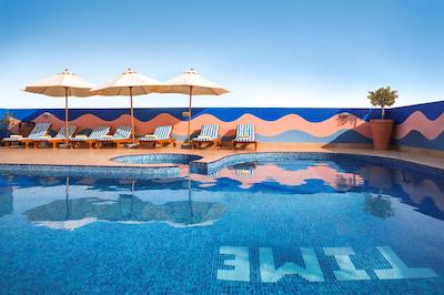 تایم توپاز هتل آپارتمان