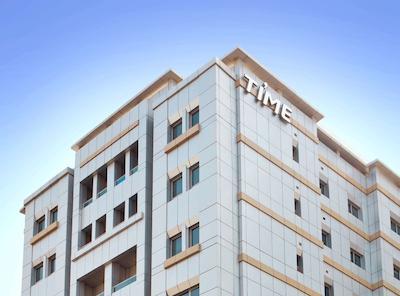 تایم توپاز هتل آپارتمان