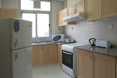 تولیپ این القصیص دبی سوئیتس