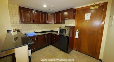 تولیپ این القصیص دبی سوئیتس