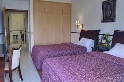 تولیپ این القصیص دبی سوئیتس