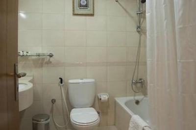 تولیپ این القصیص دبی سوئیتس