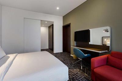 پیرل اکسکیوتیو هتل