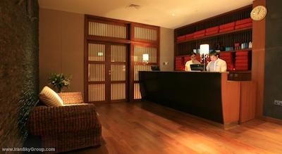 یاس آیلند روتانا