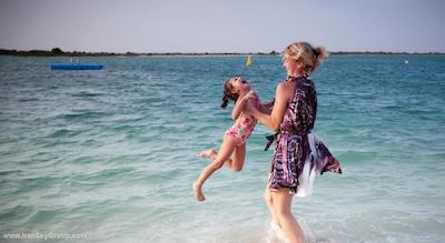 یاس آیلند روتانا