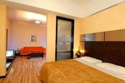 سویت هتل چرم