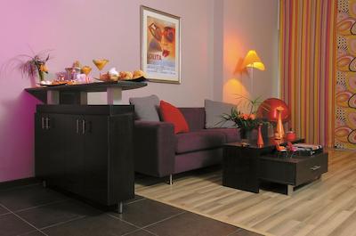 سویت هتل چرم