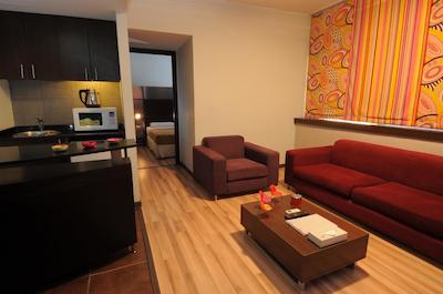 سویت هتل چرم