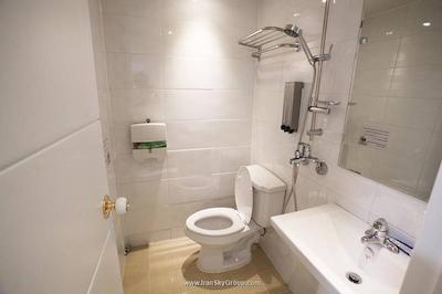 نامسان گوست هوس 1