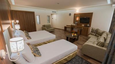 هتل پارسیان همدان