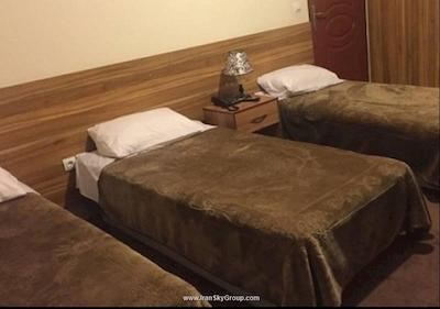 هتل ایران پارک