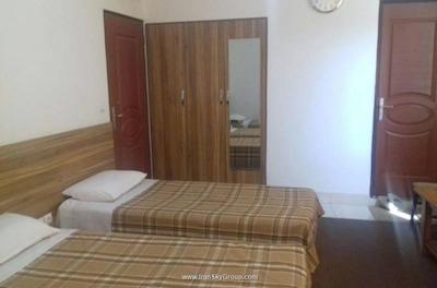 هتل ایران پارک