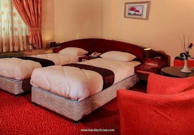 هتل جهانگردی ارومیه